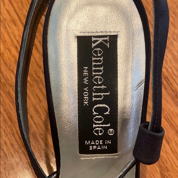 Kenneth Cole navy heel - Picture 3 of 5